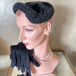 HIGH-FASHION 1950s' BLACK VELOUR CAP WITH INTRICATE BEADING + BEADED GLOVES
